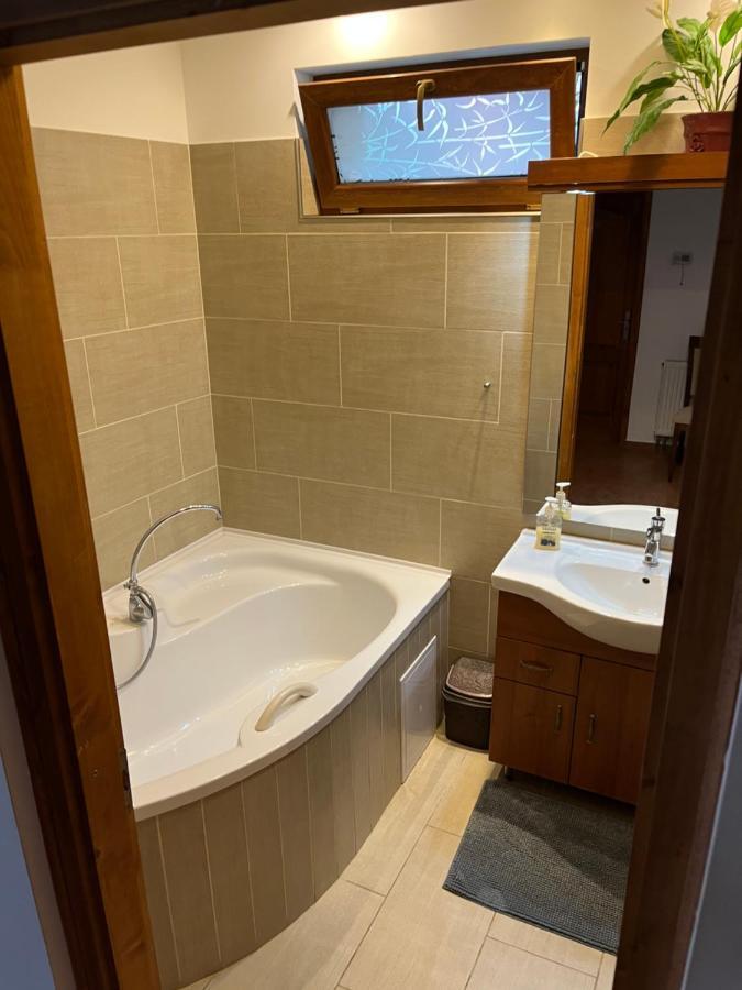 Holiday Home Siraly Miskolc Exteriör bild